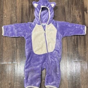 Columbia Lavender and Cream Hooded Bear Fleece One-Piece Bunting, Like-New